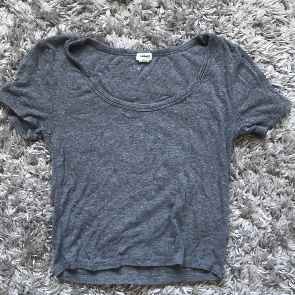 Short sleeve crop top